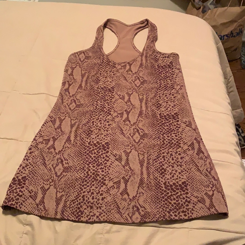 Lululemon tank top